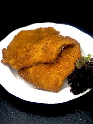 Rántott csirkemell (Fried chickenbreast)