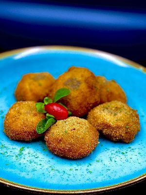 Rántott gombafejek (Fried mushrooms) 