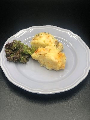 Hagymás tört burgonya (Potatoes with onion)